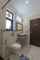 Alaya Stays SnowPeak Vila With Hill View