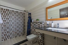 Alaya Stays SnowPeak Vila With Hill View