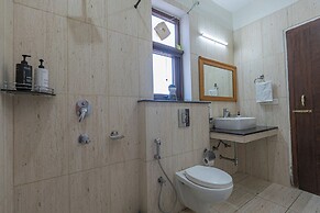 Alaya Stays SnowPeak Vila With Hill View