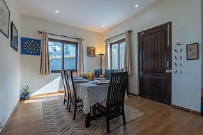 Alaya Stays SnowPeak Vila With Hill View