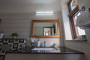 Alaya Stays SnowPeak Vila With Hill View