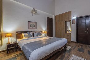 Alaya Stays SnowPeak Vila With Hill View