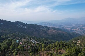Alaya Stays SnowPeak Vila With Hill View