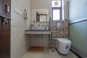 Alaya Stays SnowPeak Vila With Hill View