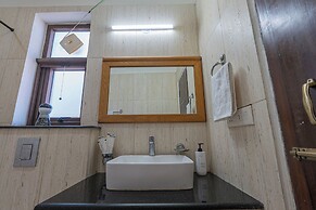 Alaya Stays SnowPeak Vila With Hill View