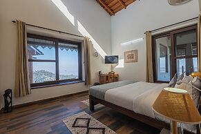 Alaya Stays SnowPeak Vila With Hill View