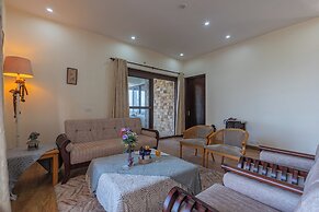 Alaya Stays SnowPeak Vila With Hill View