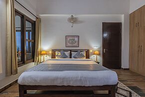 Alaya Stays SnowPeak Vila With Hill View