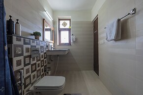 Alaya Stays SnowPeak Vila With Hill View
