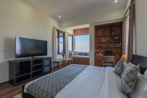 Alaya Stays SnowPeak Vila With Hill View