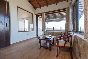 Alaya Stays SnowPeak Vila With Hill View