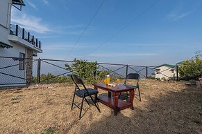Alaya Stays SnowPeak Vila With Hill View