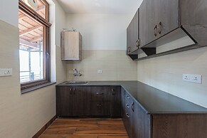 Alaya Stays SnowPeak Vila With Hill View