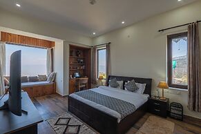 Alaya Stays SnowPeak Vila With Hill View
