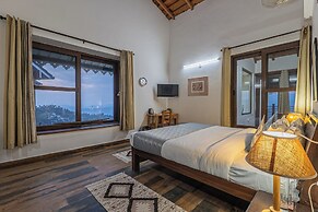 Alaya Stays SnowPeak Vila With Hill View