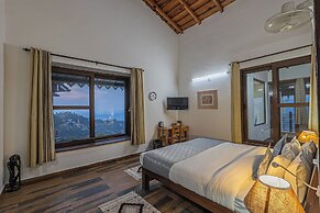 Alaya Stays SnowPeak Vila With Hill View