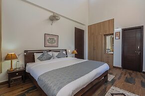 Alaya Stays SnowPeak Vila With Hill View
