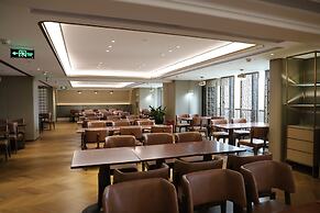 QianHai Service Apartments