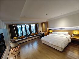 QianHai Service Apartments