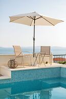 Belo Horizonte, with Pool & Sea View