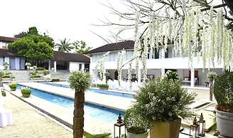 Hacienda Isabella Garden Resort