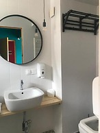 Vardeni Guest House