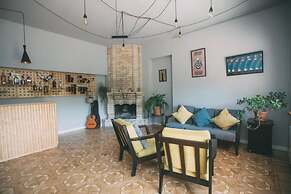 Vardeni Guest House
