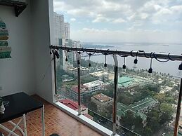 Manila Bay View Mansion Malate by Carnivale Inn
