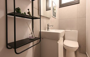 Queens Garden Residence Staycom