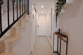 Queens Garden Residence Staycom