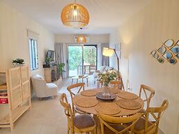 Ambrosia Townhouse by Staycom