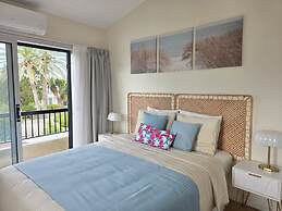 Ambrosia Townhouse by Staycom