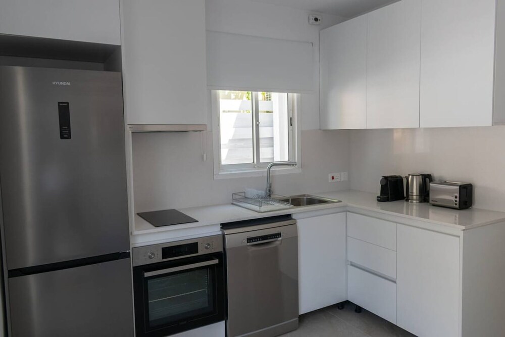 Sienna Townhouse by Staycom