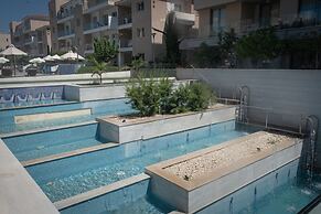 Crystalview Elysia by Staycom