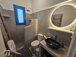 Parian Nissos Harmony Living