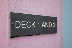 The Deck West Wall - 2 Bedroom Apartment - Tenby