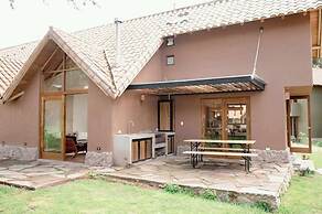 w Impressive 2BR Villa in Sacred Valley
