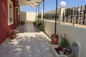 Creta Leisure Escape Private Pool Garden Oasis