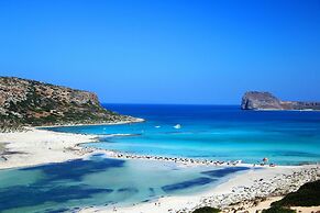 Creta Leisure Escape Private Pool Garden Oasis