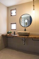 w Serene 2BR Riverside Villa w Nature Views