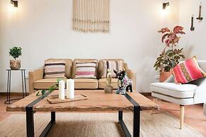 w Serene 2BR Riverside Villa w Nature Views