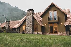 w Sleek 3BR Villa w Fireplace in Sacred Valley