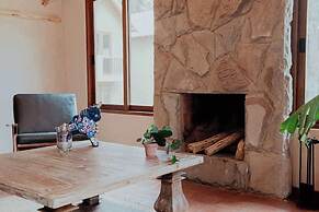 w Sleek 3BR Villa w Fireplace in Sacred Valley