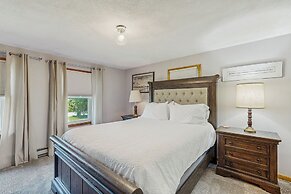 1 Mi to Dtwn Nantucket! Family Getaway w/ Deck