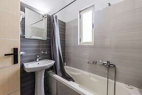 Saranda Bay Retreat - 1BR Apartment