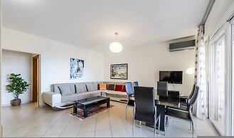 Bright Sunny Apartment Beach Access