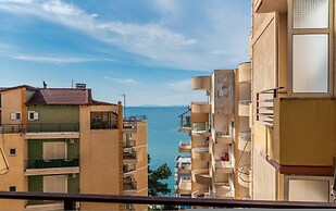 Bright Sunny Apartment Beach Access