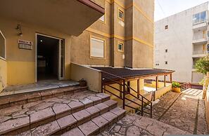 Bright Sunny Apartment Beach Access
