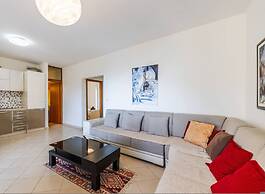 Bright Sunny Apartment Beach Access
