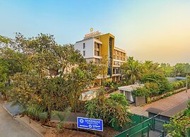 Woodrose Banquets and Hotel